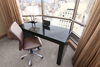 Suite, 1 Bedroom, Accessible (Mobility/Hearing, Roll-in Shower)