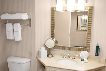 Room, 1 King Bed, Accessible (Mobility/Hearing, Skyline View)