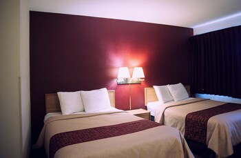 Deluxe Room, 2 Queen Beds, Non Smoking