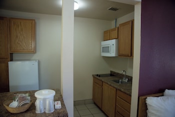 Suite, 2 Double Beds, Non Smoking, Kitchenette