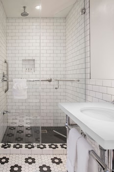 Deluxe Room, 2 Queen Beds, Roll-in Shower, Refrigerator & Microwave