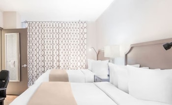 Elite Suite, 2 Bedrooms, Jetted Tub, City View