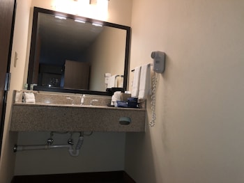 Standard Room, 2 Double Beds, Accessible, Non Smoking