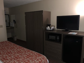 Standard Room, 2 Queen Beds, Non Smoking