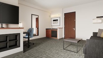 Suite, 1 King Bed with Sofa bed, Accessible Bathtub