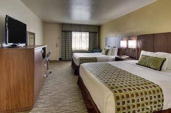 Standard Double Room, 2 Queen Beds, Non Smoking, Refrigerator