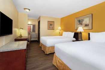 Room, 2 Queen Beds, Non Smoking