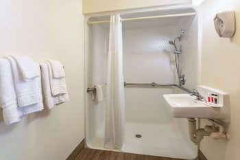 Room, 1 King Bed, Accessible, Non Smoking