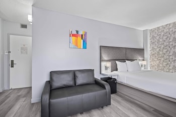Room, 1 Queen Bed with Sofa bed, Non Smoking