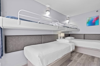 Standard Room, Multiple Beds, Non Smoking