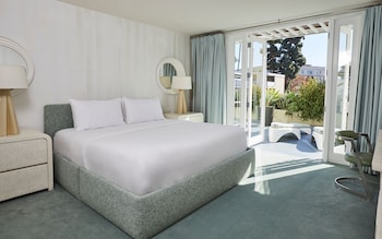 Classic Room, 1 King Bed (Beverly Building)
