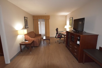 Suite, 2 Queen Beds, Non Smoking, Refrigerator & Microwave (with Sofabed)