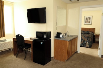 Standard Room, 1 Queen Bed, Non Smoking