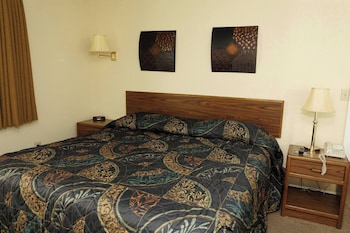 Standard Room, 1 Queen Bed, Non Smoking