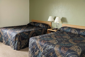 Standard Room, 2 Queen Beds, Accessible, Non Smoking