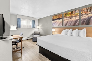 Standard Room, 1 King Bed
