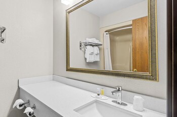 Standard Room, 2 Queen Beds