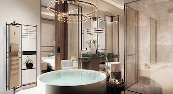 Suite, 1 King Bed (Waldorf Astoria)