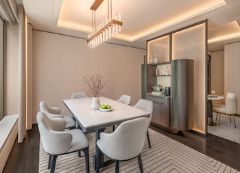 Signature Suite, 1 King Bed
