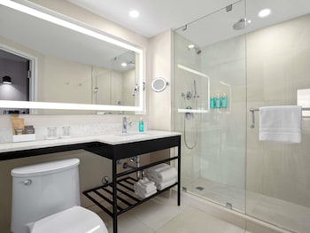 Executive Room, 1 King Bed