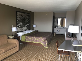 Room, 1 King Bed, Smoking