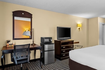 Standard Room, 1 King Bed, Non Smoking