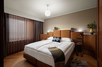 Suite, 1 King Bed