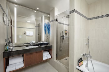 Suite, 1 King Bed