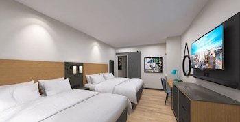 Standard Room, 2 Queen Beds, Non Smoking