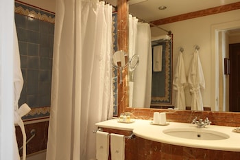 Classic Double or Twin Room