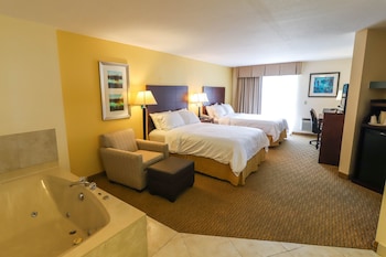 Standard Room, 2 Queen Beds, Jetted Tub