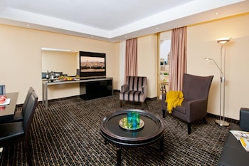 Junior Suite - Renovated