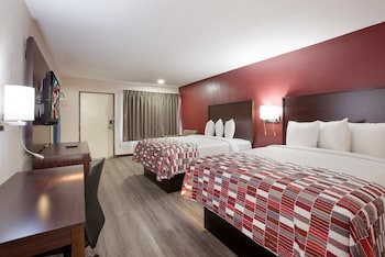 Deluxe Room, 2 Queen Beds, Non Smoking