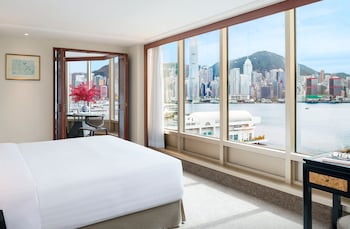Towers Harbour Suite