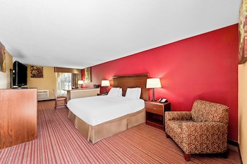 Suite, 1 King Bed, Non Smoking, Refrigerator & Microwave