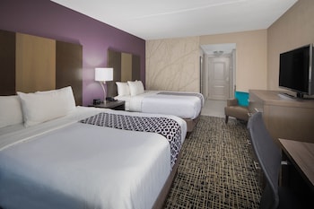 Room, 2 Queen Beds, Non Smoking