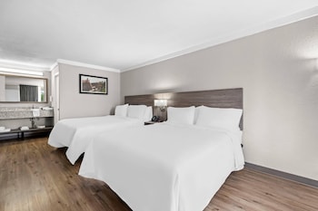 Suite, Multiple Beds, Non Smoking