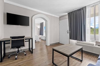 Room, 1 King Bed, Accessible, Non Smoking