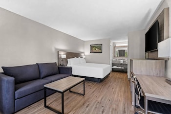 Suite, 1 Queen Bed, Non Smoking