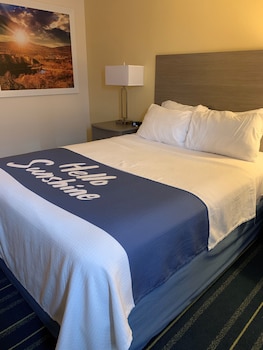Room, 1 Queen Bed, Non Smoking