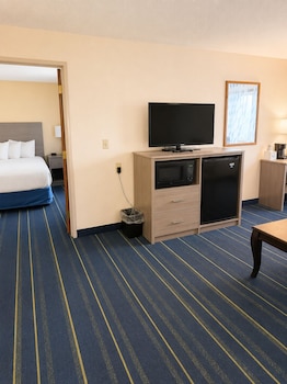 Suite, 1 King Bed, Non Smoking