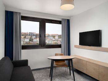 Superior Suite, 1 Queen Bed (Separate Living Room)