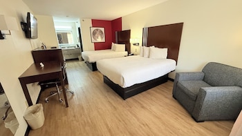Deluxe Room, 2 Queen Beds