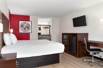 Deluxe Room, 1 King Bed