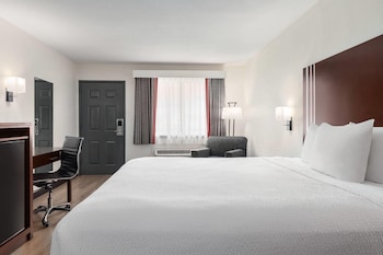 Deluxe Room, 1 King Bed