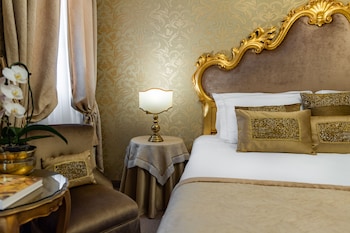 Superior Room (Saint Mark view)