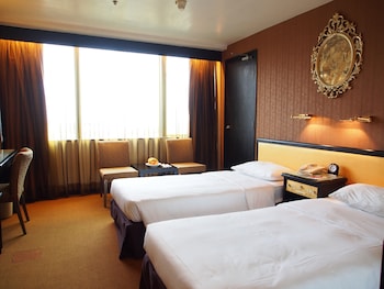 Deluxe Garden View Twin Room