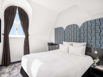 Junior Suite, 1 Double Bed (and sofa)