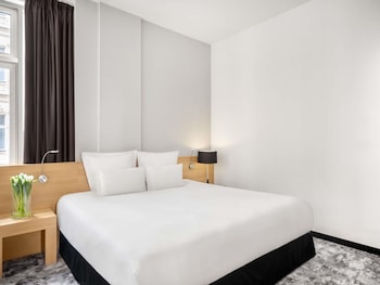 Suite, 1 Queen Bed