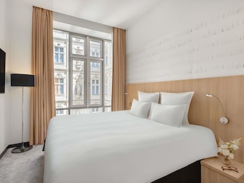 Suite, 1 Queen Bed